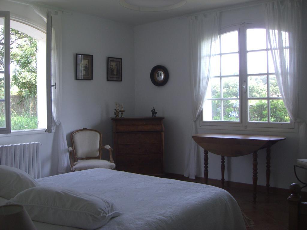 라론드레모레 Le Mas De Notre-Dame B&B 객실 사진